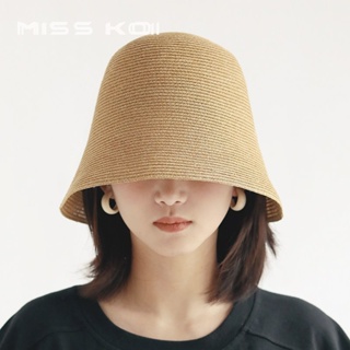 Misskoi [พร้อมส่ง] หมวกฟางกันแดด ทรงบักเก็ต เข้ากับทุกการแต่งกาย สไตล์เกาหลี ญี่ปุ่น แฟชั่นฤดูใบไม้ผลิ ฤดูร้อน สําหรับผู้หญิง