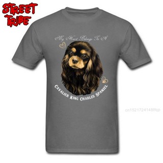 มีความสุข เสื้อยืดครอปเสื้อยืดคอกลม ผ้าฝ้าย 100% พิมพ์ลายการ์ตูนสุนัข Cavalier King Charles Spaniel 3D สีดํา สําหรับผู้ช