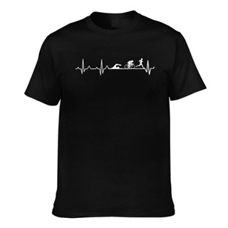 Gildan เสื้อยืด ผ้าฝ้าย พิมพ์ลาย Triathlon Heartbeat คุณภาพดี