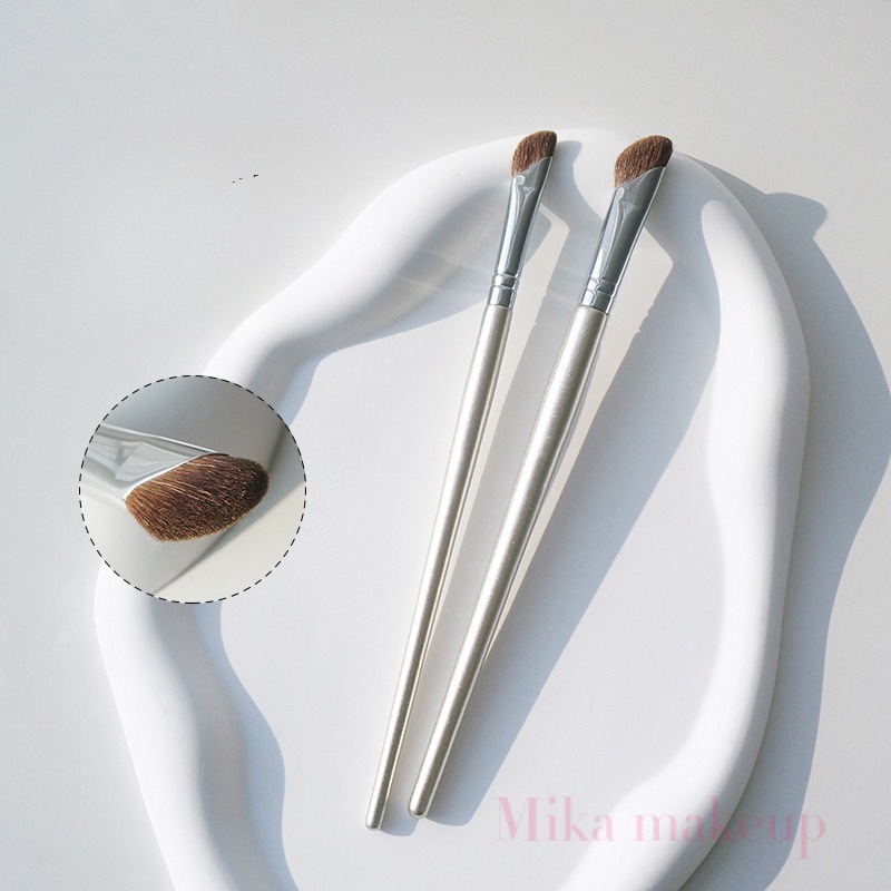 326 Sickle Eye Countour Brush Gold Oblique Angle Eye Detail Blending Brush แปรงแต่งหน้า