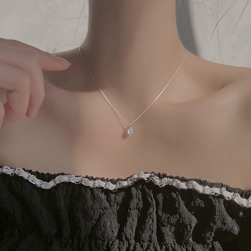 สร้อยคอโซ่เงิน 925 จี้รูปหยดน้ํา ประดับเพทาย คริสตัล เรียบง่าย เครื่องประดับ สําหรับผู้หญิง