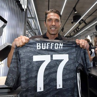 เสื้อยืดแขนสั้น ลายทีมชาติฟุตบอล Juventus Buffon No.77 พลัสไซซ์ สําหรับผู้ชาย และผู้หญิง