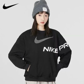 【พร้อมส่ง】ของแท้ 100% Nike เสื้อกันหนาวลําลอง ผ้าฝ้าย แขนสั้น คอกลม พิมพ์ลายโลโก้ ขนาดใหญ่ เหมาะกับการวิ่ง ออกกําลังกาย DX0075-010