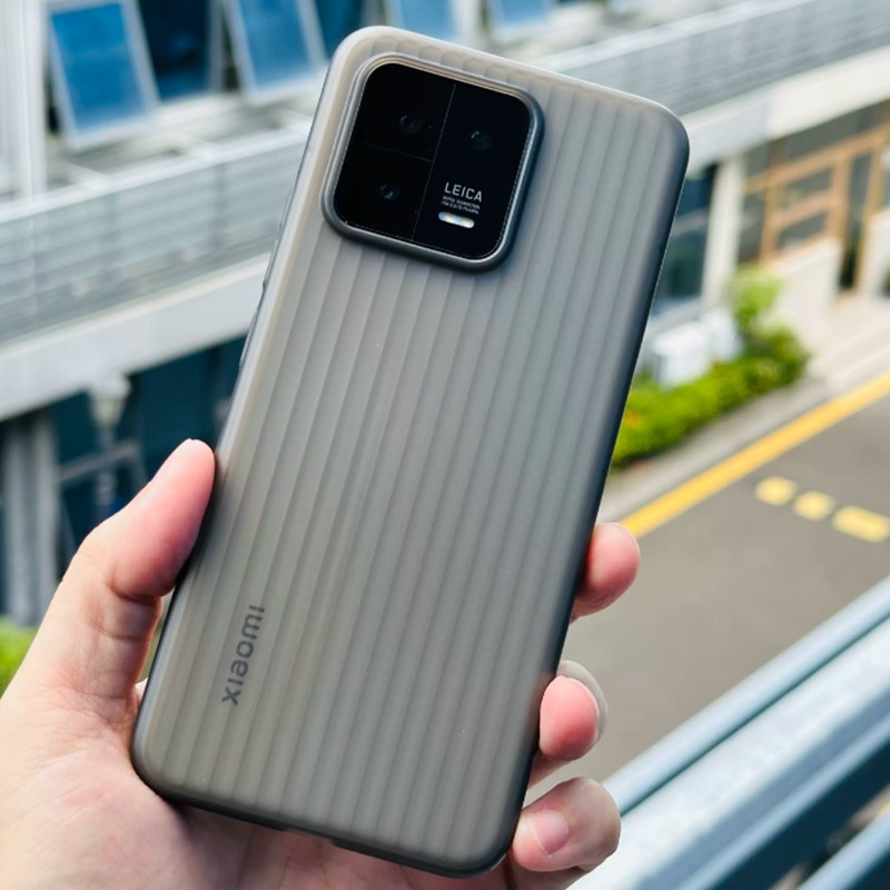 ลูกฟูกclear Hard PPกลับสําหรับXiaomi Mi 13/13 Pro/14 Pro/15 Pro Ultra Slim 0.51MM Matteไม่สม่ําเสมอหรูหรา