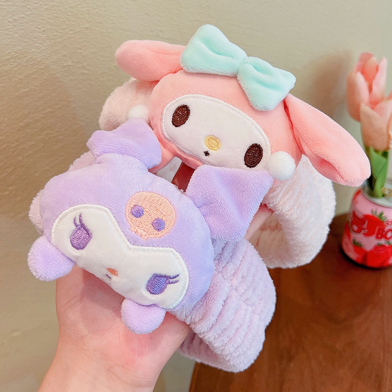 Kawaii Kuromi Cinnamoroll My Melody ที่คาดผม อะนิเมะ Sanrio น่ารัก ตุ๊กตา โบว์ แต่งหน้า ล้างผม เครื่องประดับผม ของขวัญ สําหรับเด็กผู้หญิง