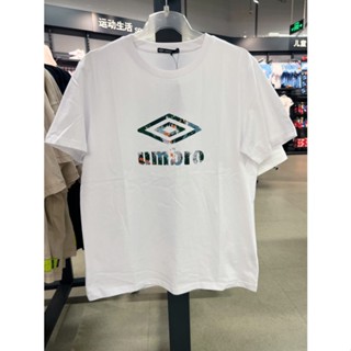  เสื้อยืดแขนสั้นลําลอง ผ้าฝ้าย พิมพ์ลาย Umbro สําหรับผู้ชาย และผู้หญิง