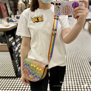 Ellen Crossbody In Rainbow Signature Canvas C4098 กระเป๋าสะพายข้าง COAC H ถุงอาน