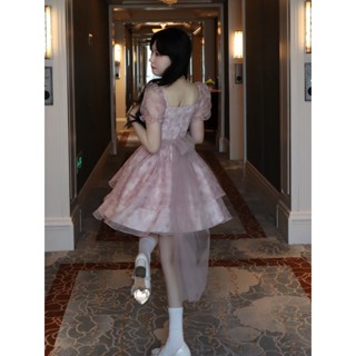 ชุดเดรส เนื้อแมตต์ พิมพ์ลายเลื่อม สีทอง BB7O