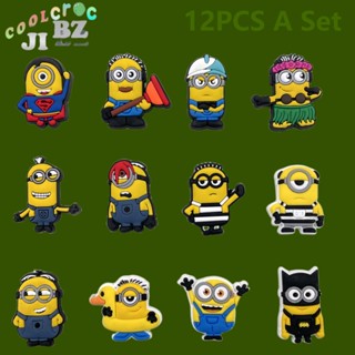 Jibbitz อุปกรณ์เสริม จี้หัวเข็มขัด PVC รูปดอกไม้ สําหรับตกแต่งรองเท้า Crocs Minions Series 12 ชิ้น