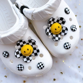 INS Checker Series ชุดหัวเข็มขัดรองเท้า/ปุ่ม Charm อุปกรณ์เสริม DIY สําหรับรองเท้าหัวเข็มขัดตกแต่งรองเท้า