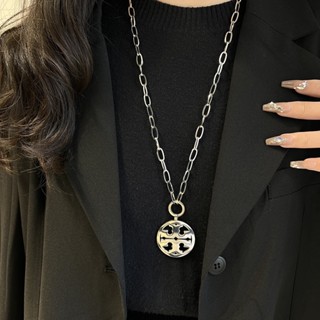 เครื่องประดับ สร้อยคอโชคเกอร์ลําลอง จี้โลโก้ตัวอักษร Tory Burch เหล็กไทเทเนียม หรูหรา สําหรับผู้ชาย และผู้หญิง