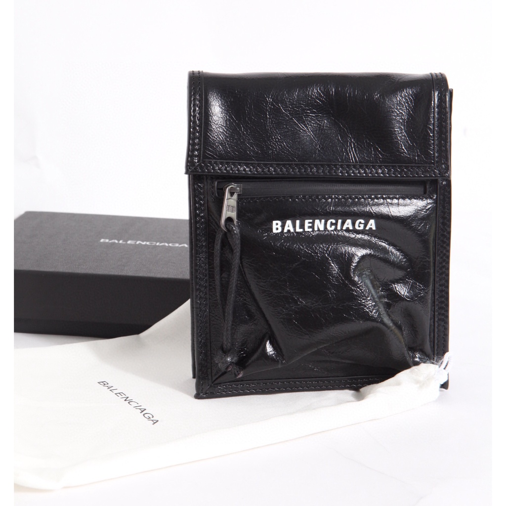 พรี​ ราคา3800 Balenciaga หนังแท้ กระเป๋าสะพายข้าง กระเป๋าสะพาย  size19*14.5*5cm