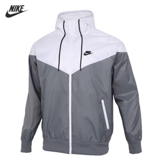 【พร้อมส่ง】ของแท้ 100% Nike เสื้อแจ็กเก็ตกีฬาลําลอง มีฮู้ด กันลม แบบบาง แฟชั่นสําหรับผู้ชาย DA0002-084