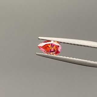 เพชรโมอิส สีแดง รูปลูกแพร์ 0.8ct-4ct Red Garnet Pear Red Moissanite