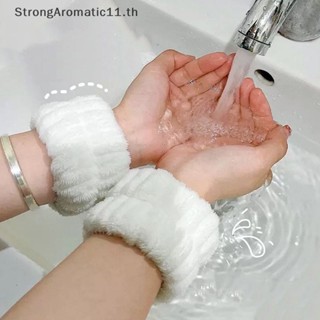 Strongaromatic สายรัดข้อมือ ซับเหงื่อ ยืดหยุ่น ใช้ซ้ําได้ สําหรับล้างหน้า 1 คู่