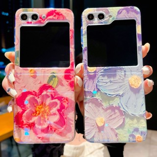 เคสโทรศัพท์มือถือแบบแข็ง กันกระแทก ลายดอกไม้ สีฟ้า ชมพู ขาว ม่วง สําหรับ Samsung Galaxy Z Flip5 4 3 5G Flip 5 4 Flip3