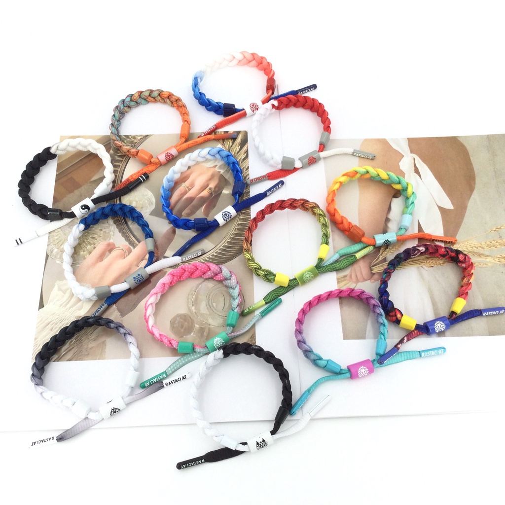 RASTAClAT สร้อยข้อมือถักพร้อมกล่องพรีเมี่ยมสีขาวสีน้ําเงินจับคู่ STRIPES STARS Series รุ่นพิเศษสร้อยข้อมืออุปกรณ์ทอสําหรับผู้ชายทุกวัย ผู้หญิง