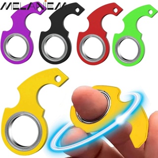 ของเล่น Fidget Spinner Hand Spinner Finger Spinner พวงกุญแจ บรรเทาความเครียด พวงกุญแจตกแต่งจี้ ที่เปิดขวด ของเล่นป้องกันความวิตกกังวล สร้างสรรค์ ของเล่นเด็ก พวงกุญแจ อุปกรณ์เสริม