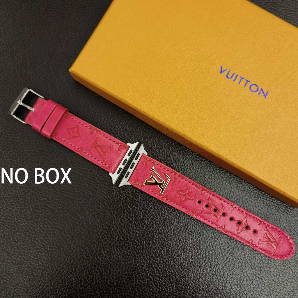 สายนาฬิกาข้อมือหนัง 49 มม. ลายโลโก้ สีทอง หรูหรา แบบเปลี่ยน สําหรับ Smart Watches Series 8 Ultra 7 6 SE 5 4 3 2 1 ขนาด 41 มม. 45 มม. 44 มม. 42 มม. 40 มม. 38 มม.