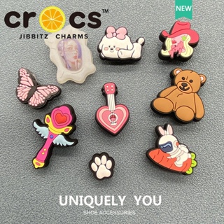 Jibbitz Crocs หัวเข็มขัด รูปดอกไม้น่ารัก สีชมพู เครื่องประดับ สําหรับรองเท้า Crocs 2023