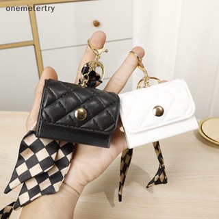 Onem กระเป๋าเครื่องสําอาง พวงกุญแจ ผ้าไหม ทรงสี่เหลี่ยม ขนาดเล็ก สวยหรู สําหรับผู้หญิง