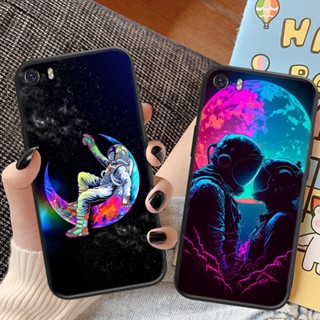 เคสโทรศัพท์มือถือ TPU แบบนิ่ม ลายนักบินอวกาศ สําหรับ iPhone 5 5S 6 6S 7 8 Plus