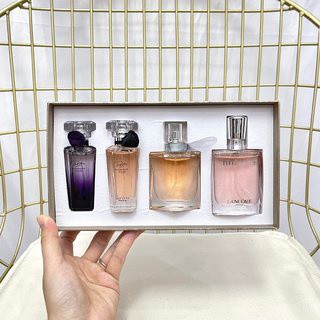 (30ml * 4) Lancome perfume sample set of 4 Lancome Zhongyang น้ําหอม 4 ชิ้น Limited Edition 4 * 30 มล. พร้อมหัวฉีด Cherish Love Midnight Rose True Love Miracle Beautiful Life