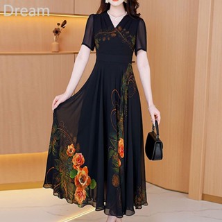 Beach vacation style high-end mom dress large size meat-covering high waist slim fit elegant dress