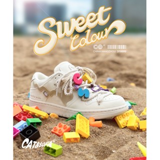 Cat and Sofa Colorful Soft Candy/Apricot New Skateboard Shoes รองเท้าผ้าใบ unisex ผ้าใบสีขาวเสริมส้น