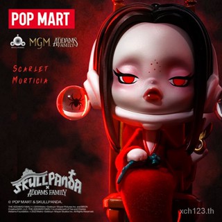 [พร้อมส่ง] ตุ๊กตาฟิกเกอร์ POPMART SKULLPANDA Adams Family Mystery Box KP3A ของเล่นสําหรับเด็ก