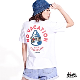 POPULAR QZ[ปรับแต่งได้]Just Say Bad ® เสื้อยืดลาย รุ่น Jaws สีขาว ( ลิขสิทธิ์ของแท้ ) แขนสั้น เสื้อยืดผู้หญิง M L XL 2XL