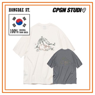 📦พร้อมส่ง Cpgn STUDIO - ของแท้ 100% - Happy Voyage เสื้อยืดแขนสั้น ปักลายปราสาทร็อค T-shirt