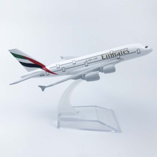 Emirates  Airbus 16CM Airlines Die Cast Metal Desk Aircraft Plane Model