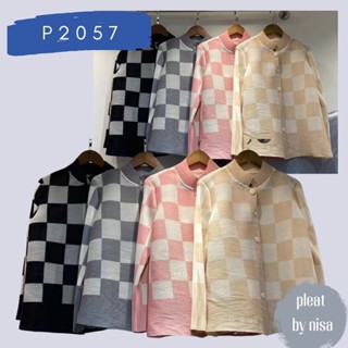 Pleatbynisa P2057 เสื้ออัดพลีทคอสูง กระดุมผ่าหน้า แขนยาว ลายตาราง เนื้อผ้าคุณภาพ polyester100%