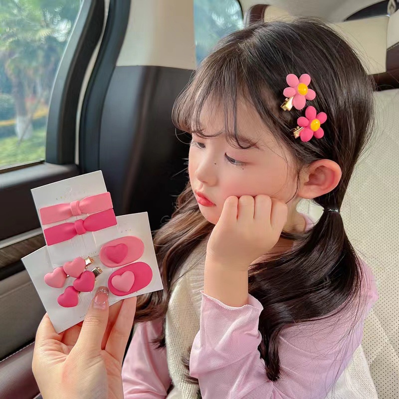 5-12 ชิ้น ชุดแฟชั่นเกาหลี ใหม่ ดอกไม้น่ารัก รัก ดาวห้าแฉก มินิ เด็กเล็ก เด็กผู้หญิง กิ๊บติดผม กิ๊บ เครื่องประดับผม ราคา ถูกที่สุด ดีลบีเคเค แกลเลอรีภาพที่ 6