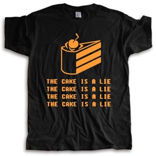 ใหม่ เสื้อยืดแขนสั้น คอกลม พิมพ์ลาย Portal 2 The Cake Is A Lie สีดํา ผ้าหนานุ่ม ไม่หดไม่ย้วย แฟชั่นสําหรับผู้ชาย และผู้ห