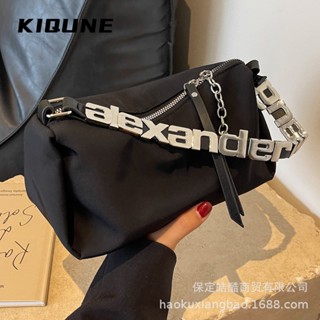 KIQUNE   กระเป๋าสะพาย ข้าง กระเป๋าผู้หญิงสะพายข้าง 2023 new  High quality สไตล์เกาหลี fashion Comfortable L91TN8Z 37Z230910