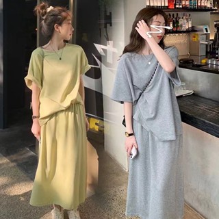 ชุดลำลองสองชิ้นแขนสั้นสีทึบ + กระโปรงยาวปานกลางชุดกีฬาฤดูร้อนสีเขียว