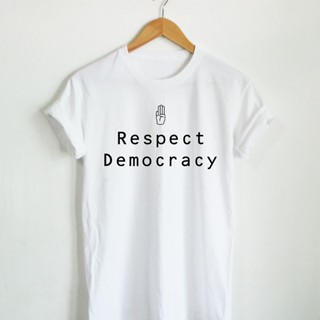 เสื้อยืด Respect Democracy เสื้อยืดการเมือง เสื้อชูสามนิ้ว