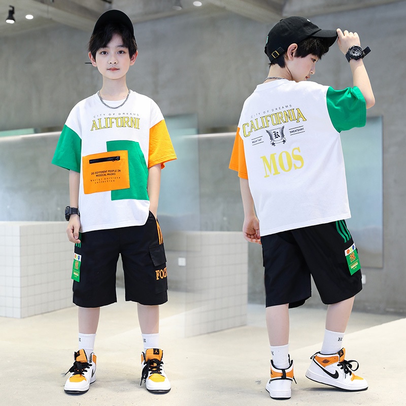 120-160ซม.ชุดเด็กชายกลางเด็กใหญ่สีคมชัดพิมพ์ตัวอักษรแขนสั้นกางเกงขาสั้นห้าจุดเย็นหล่อสอง @-