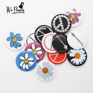 We Flower เกาหลี Big Bang GD เดซี่ เข็มกลัด Pins สําหรับผู้ชาย ผู้หญิง เด็ก อินเทรนด์ การ์ตูน เข็มกลัด เคลือบ Pin เครื่องประดับส่วนบุคคล สําหรับเสื้อผ้า กระเป๋า รองเท้า