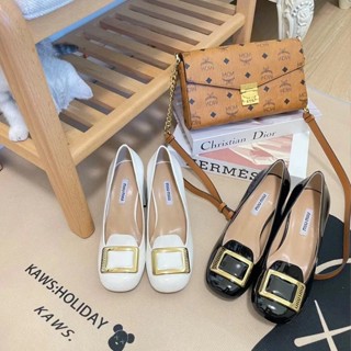 [High Version] Miu Miu 2023 เครื่องนับจํานวน แบบสปริง ซิงโครไนซ์ ทรงกลม สีทอง สําหรับค้นหาหนังสือ โมเดล Daigou Version? นําเข้า หนังวัวนิ่ม หนังแกะด้านใน / บุนวม? หัวเข็มขัดฮาร์ดแวร์ แบบดั้งเดิม