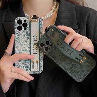 เคสโทรศัพท์มือถือ ขอบตรง ป้องกัน ลายดอกไม้ GU CCI พร้อมสายคล้องข้อมือ สําหรับ iPhone 11 14 12 13 Pro Max