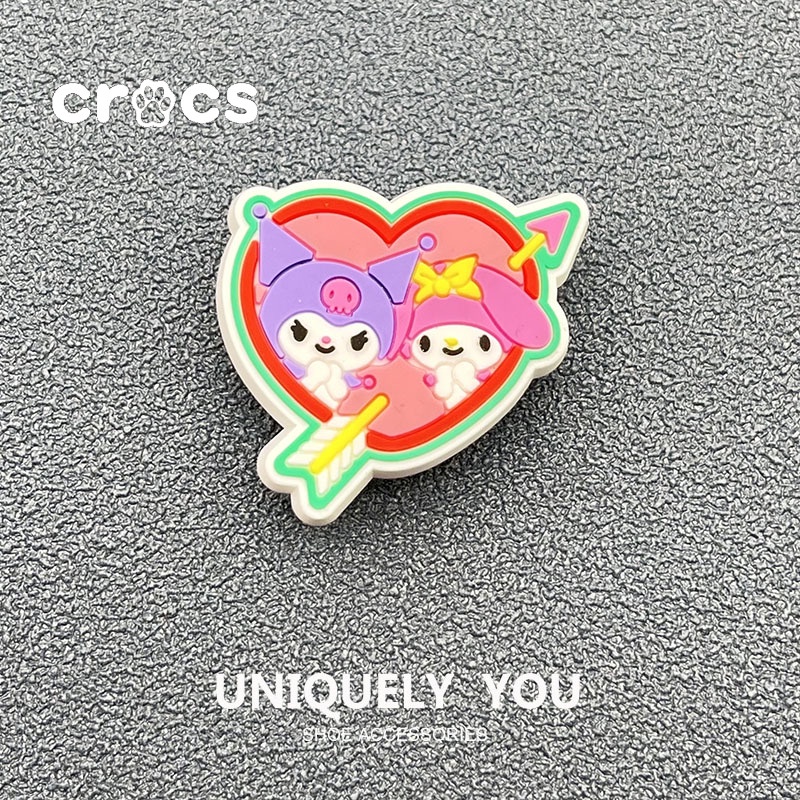 ใหม่ Crocs jibbitz หัวเข็มขัดรองเท้า Sanrio ซีรีส์รูรองเท้าดอกไม้ Crocs เสน่ห์การ์ตูนแอนิเมชั่นรองเท้าหัวเข็มขัดรองเท้าแตะอุปกรณ์เสริม