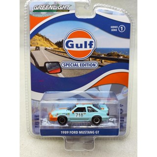 พร้อมส่ง ไฟสีเขียว 1: 64 Gulf Gulf Petroleum รุ่นพิเศษ 1-1989 Ford Mustang GT #718