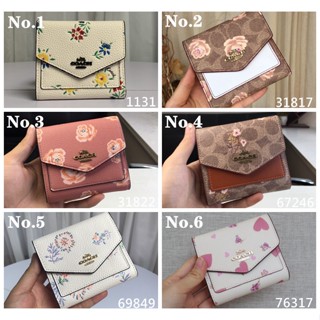 Small Wallet With Wildflower Print 1131 F31817 F31822 F67246 F69849 F76317 กระเป๋าตังค์สั้น COAC H กระเป๋าสตางค์ ผู้หญิง