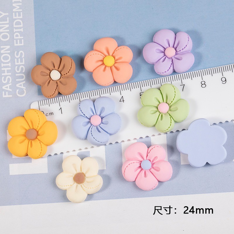Crocs Jibbitz การ์ตูนเรซิ่น Charm สีดอกไม้ Frosted ห้ากลีบดอกไม้ 2.5D DIY รองเท้าเรซิ่น Charm ปุ่ม 1 ชิ้น