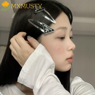 Mxmusty กิ๊บติดผมโลหะ ทรงสามเหลี่ยม ลายตัวอักษร Y2k สีเงิน แนวสตรีท 2 ชิ้น