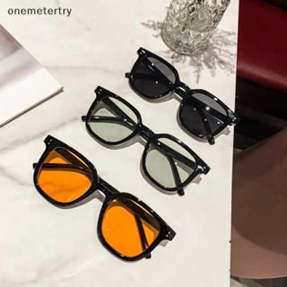 Onem ใหม่ แว่นตากันแดด กรอบสี่เหลี่ยม สีดํา ป้องกันรังสียูวี สไตล์เรโทร คลาสสิก สําหรับผู้ชาย ผู้หญิง