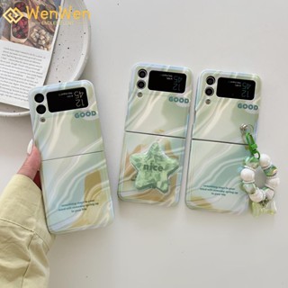 Wenwen เคสโทรศัพท์มือถือแฟชั่น ภาษาอังกฤษ สีเขียวอ่อน พร้อมสร้อยข้อมือ สีฟ้า สําหรับ Samsung Z Flip4 Z Flip3